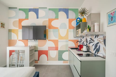TV and multimedia, Kitchen or kitchenette