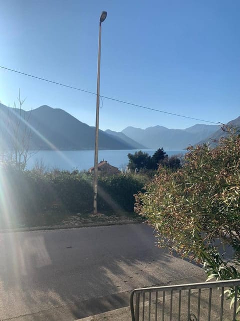 Neighbourhood, Mountain view