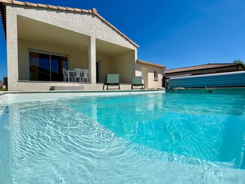 Pool view, Swimming pool, Entertainment, air conditioner