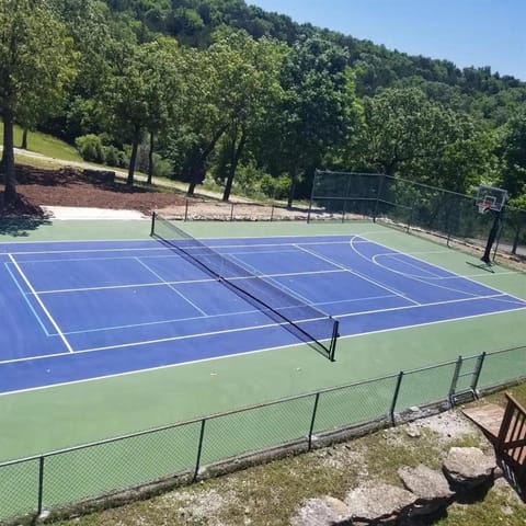 The Cove 26-1 By SDC, Big Deck, Pool, Hot Tub, By Lake Apartment in Indian Point