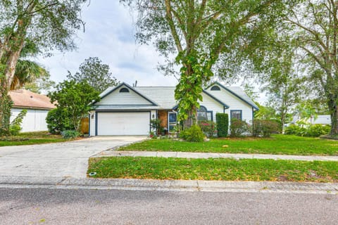 Swim, Golf and Relax Lovely Home in Lake Mary House in Lake Mary
