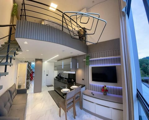 TV and multimedia, Kitchen or kitchenette, Living room, Seating area, Dining area, minibar