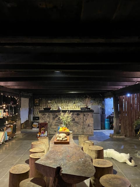 Restaurant/places to eat, Night, Lounge or bar, Seating area
