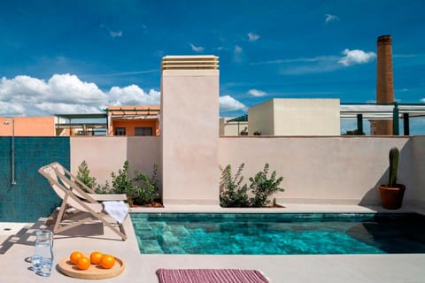 Balcony/Terrace, Swimming pool