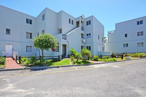 Luxury Coastal Retreat Apartment in Cape Town