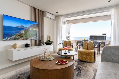 Bantry Alanda - Modern Apt in Bantry Bay with views Apartment in Sea Point