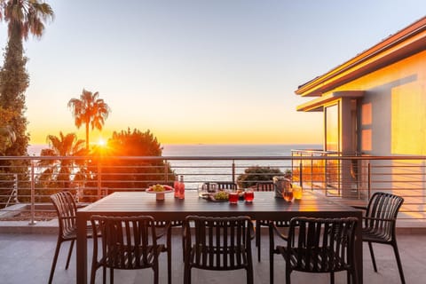 Lisburn On Clifton Views - Magnificent sea views Apartment in Cape Town