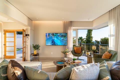 Lisburn On Clifton Views - Magnificent sea views Apartment in Cape Town