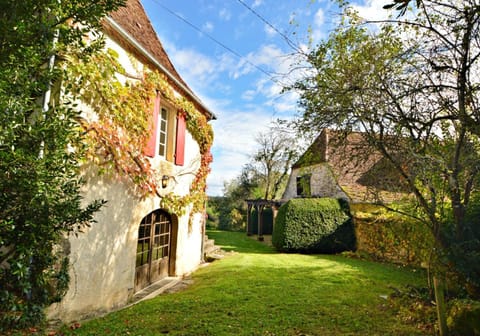 Facade/entrance, Garden, Family