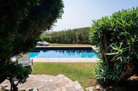 Villa Agosto - Piscina privata Villa in Punta de su Torrione