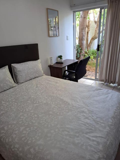 Chez Yves 2 Vacation rental in Cape Town