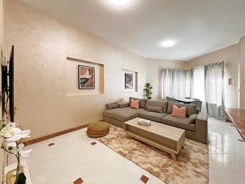 Authentic Emirati Stay House in Al Sharjah