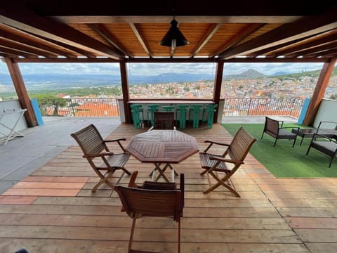 Natural landscape, Balcony/Terrace, Seating area