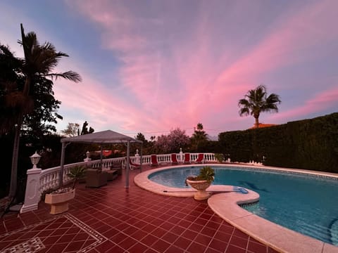 Pool view, Swimming pool, Sunrise, Sunset