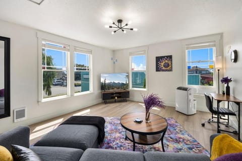 Living room, Seating area, furniture, air conditioner