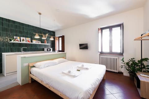 Bed, Kitchen or kitchenette, Photo of the whole room