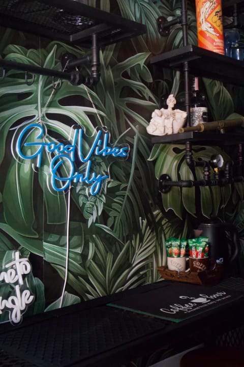 Tropical Vibes Mini Hostel Hostel in Krabi Changwat