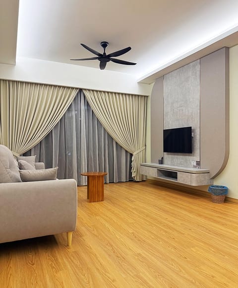 Communal lounge/ TV room, TV and multimedia, Living room, Seating area