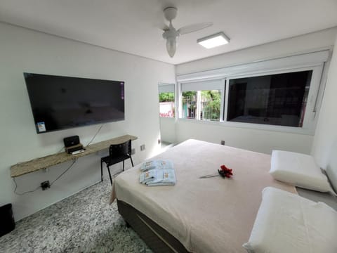 View (from property/room), Photo of the whole room, Bedroom