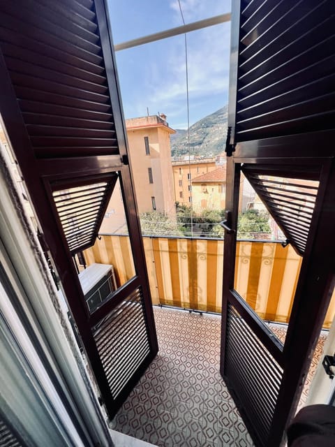 Rossella Apartment - 5 terre near the central station Apartment in La Spezia