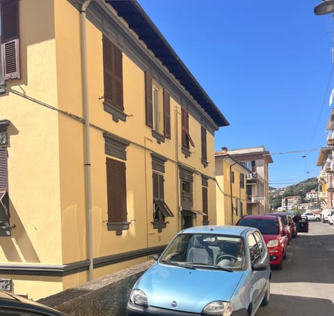 Rossella Apartment - 5 terre near the central station Apartment in La Spezia