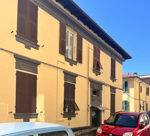 Rossella Apartment - 5 terre near the central station Apartment in La Spezia