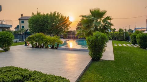 Garden view, Pool view