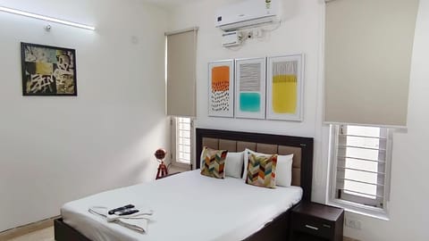 Bed, Bedroom, air conditioner