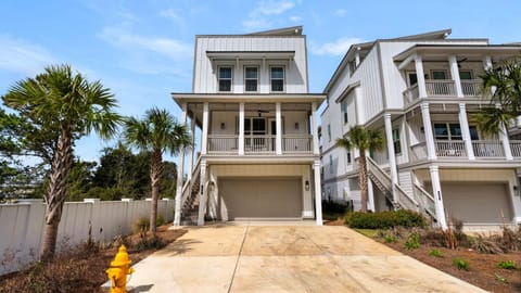 Queen Palm House in Inlet Beach