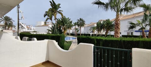 Balcony/Terrace, Garden view