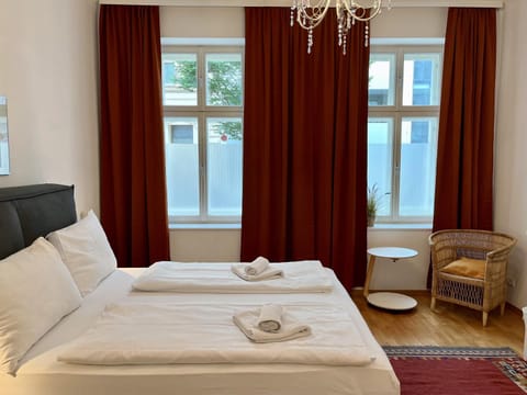Bed, Photo of the whole room, Bedroom, towels