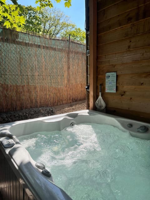 Day, Hot Tub