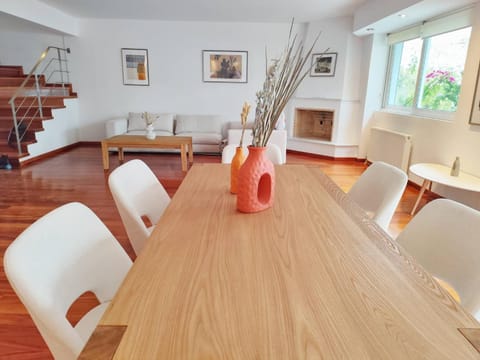 Decorative detail, Dining area