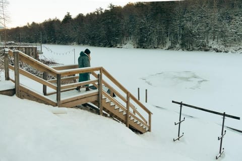 Peaceful Catskills Creek House House in Saugerties