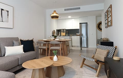 Kitchen or kitchenette, Living room, Seating area, oven, stove