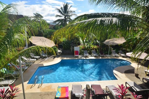 Balcony/Terrace, On site, Pool view, Swimming pool, Sunrise