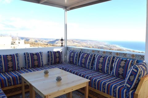 View (from property/room), Balcony/Terrace, Dining area, Sea view