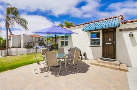 Spring break 2 blocks to beach pier Newport Ave House in Ocean Beach