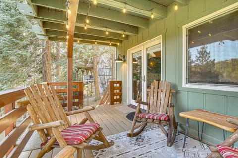 Family-Friendly Lake Arrowhead Cabin with Game Room! Cabin in Lake Arrowhead