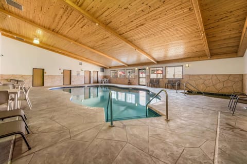 Activities, On site, Pool view, Swimming pool