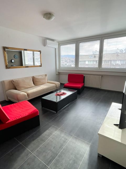 TV and multimedia, Seating area