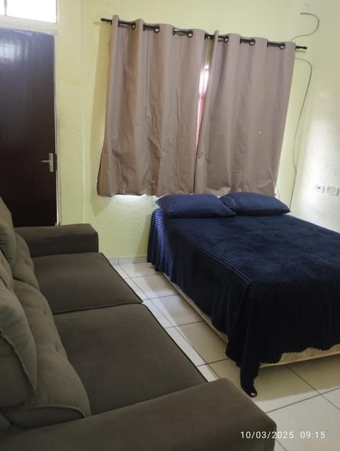 Bed, Living room, Photo of the whole room, Seating area, Bedroom