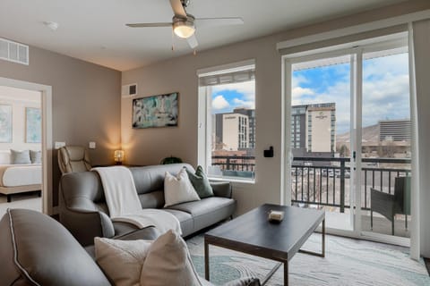 TV and multimedia, View (from property/room), Balcony/Terrace, Living room