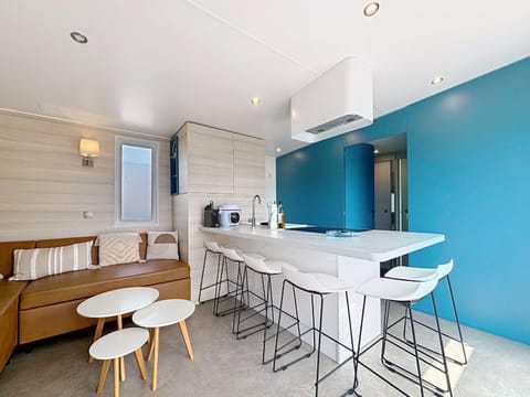 Mobil-home moderne 3 chambres, terrasse, animaux admis - FR-1-361A-97 House in Jullouville