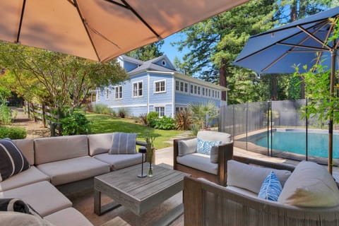 Wine Country Retreat with Pool & Hot Tub - Dogs OK House in Russian River