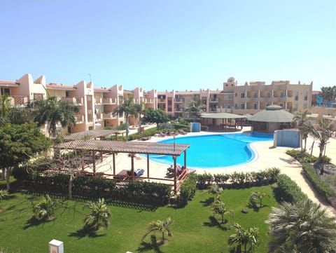 Garden, Swimming pool