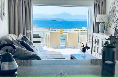 View (from property/room), Balcony/Terrace, Sea view