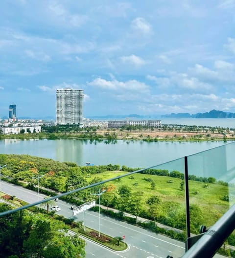 Nearby landmark, Day, Neighbourhood, Natural landscape, Bird's eye view, Balcony/Terrace, City view, Lake view, River view, Sea view