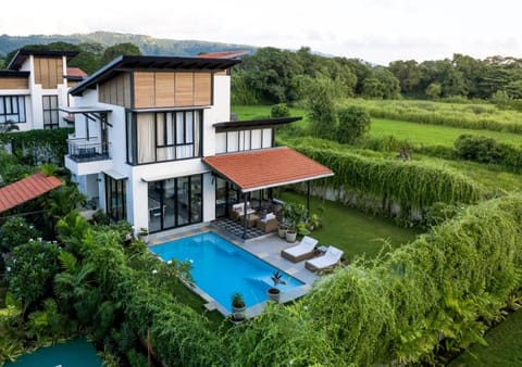 Property building, Natural landscape, Garden, Garden view, Mountain view, Swimming pool