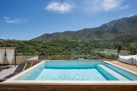 Nearby landmark, Day, Natural landscape, Mountain view, Pool view, Swimming pool, Swimming pool, sunbed
